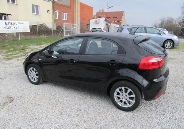 Kia Rio cena 24900 przebieg: 119000, rok produkcji 2012 z Strzegom małe 79